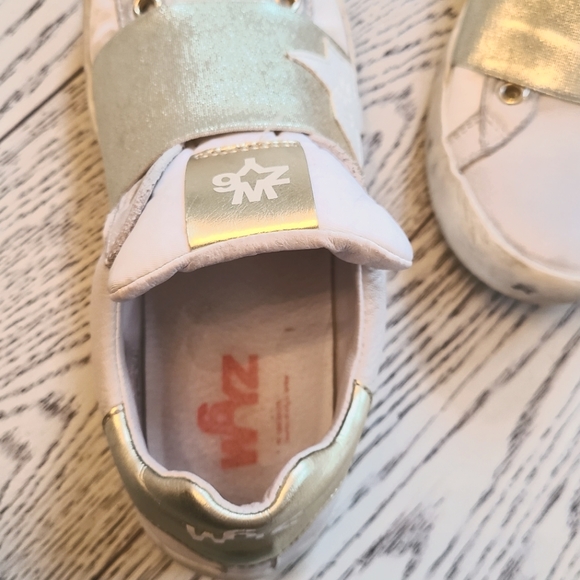 W6yz "worn out" style sneakers, size 6 - Picture 7 of 16